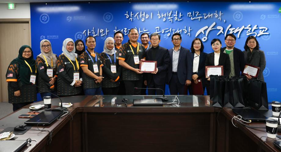 말레이시아 국립대학교 청소년 역량강화센터 방문단 상지대학교 방문 이미지